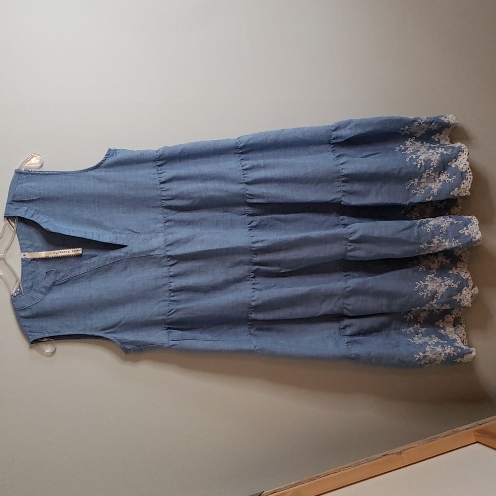 Ladies size S(6) light blue midi dress